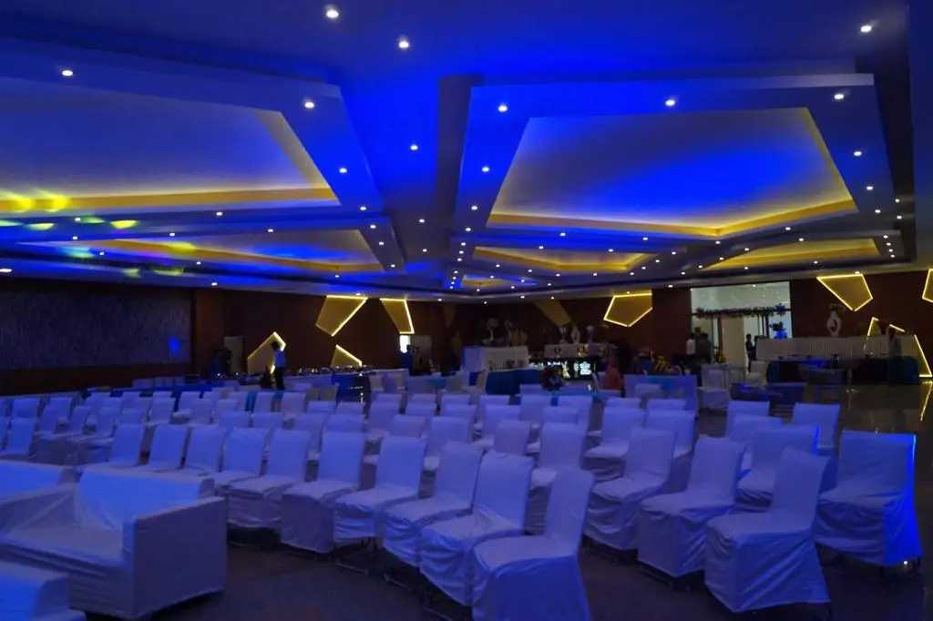 Royal Palms Banquets pune